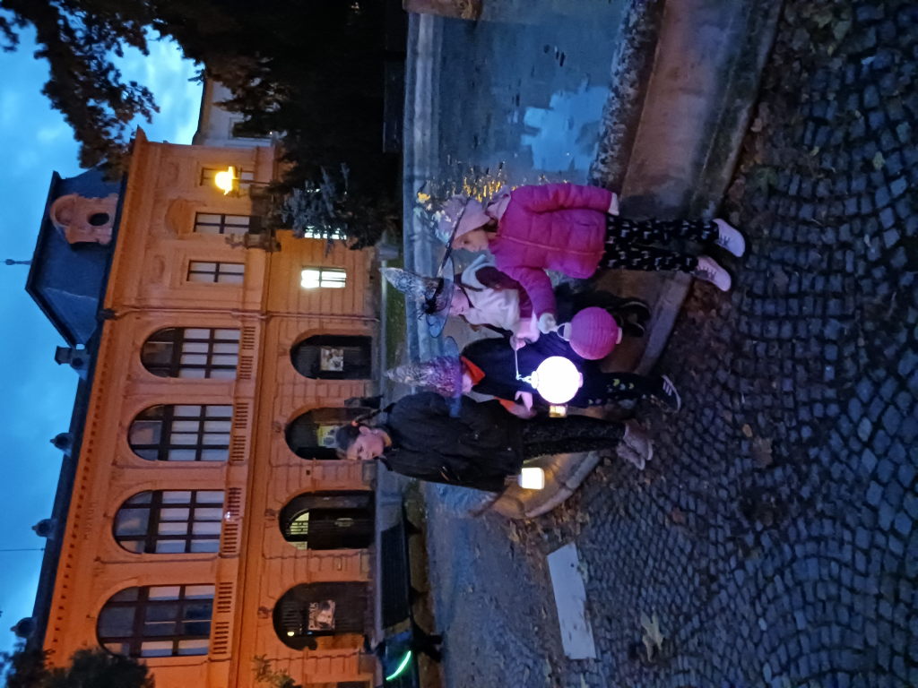 20231102_165742_v1